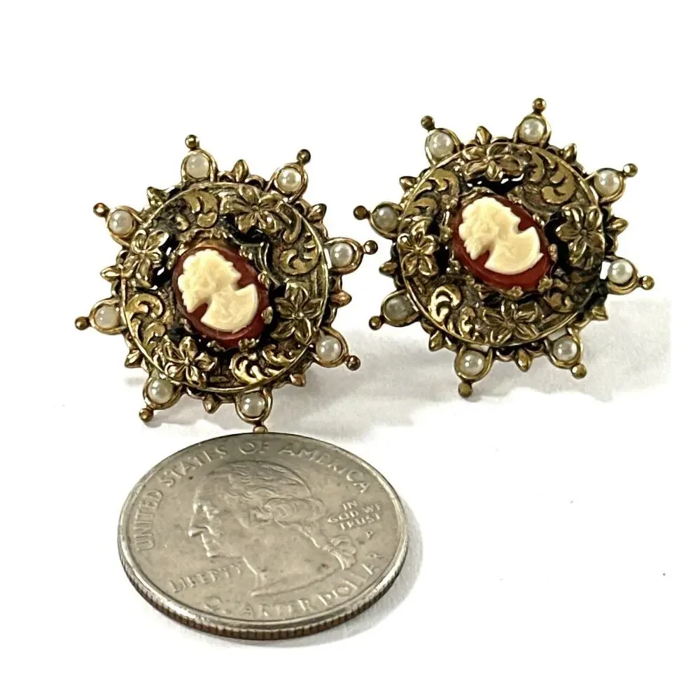 Cameo Faux Pearl Screw Back Earrings Gold Tone Filigree Victorian Revival - Picture 3 of 5